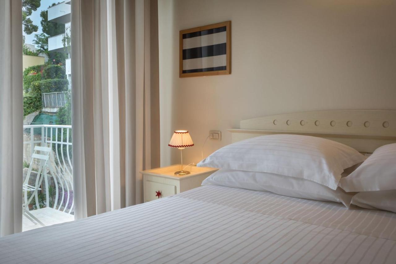 Mure Hotel ヌマーナ エクステリア 写真