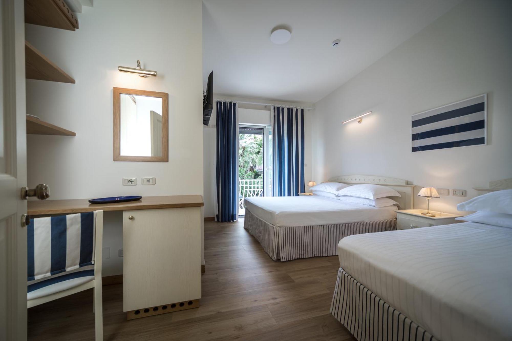 Mure Hotel ヌマーナ エクステリア 写真